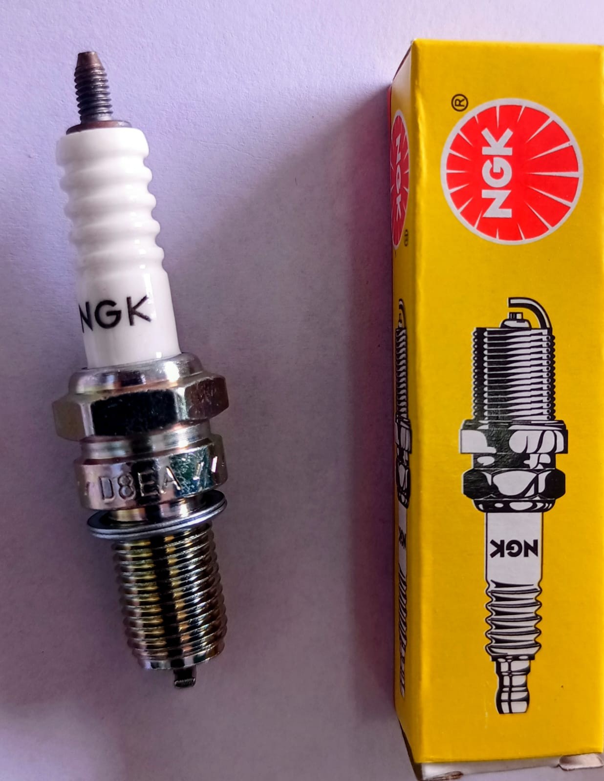 BUJIA  NGK D8EA