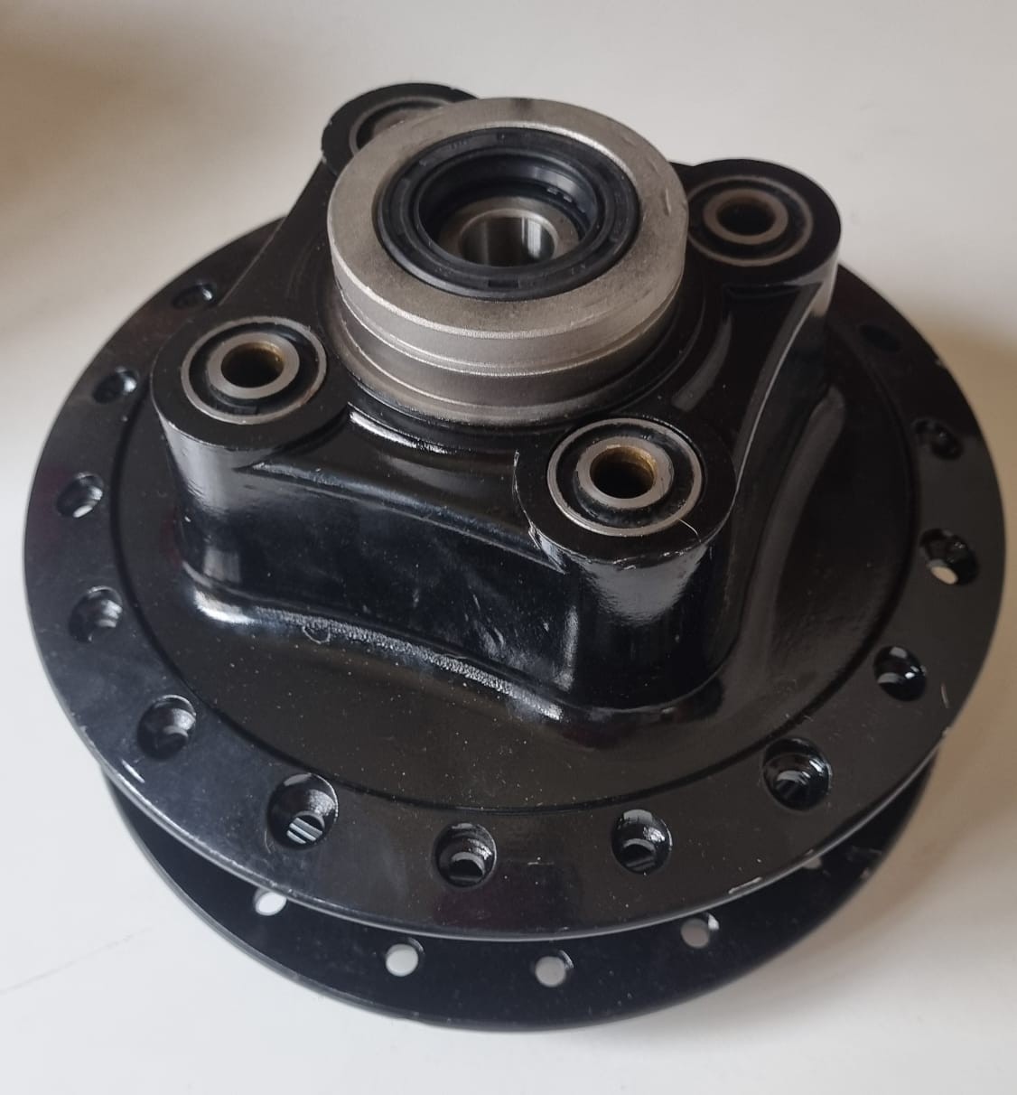 MAZA TRASERA SKUA-RX A ZAPATA