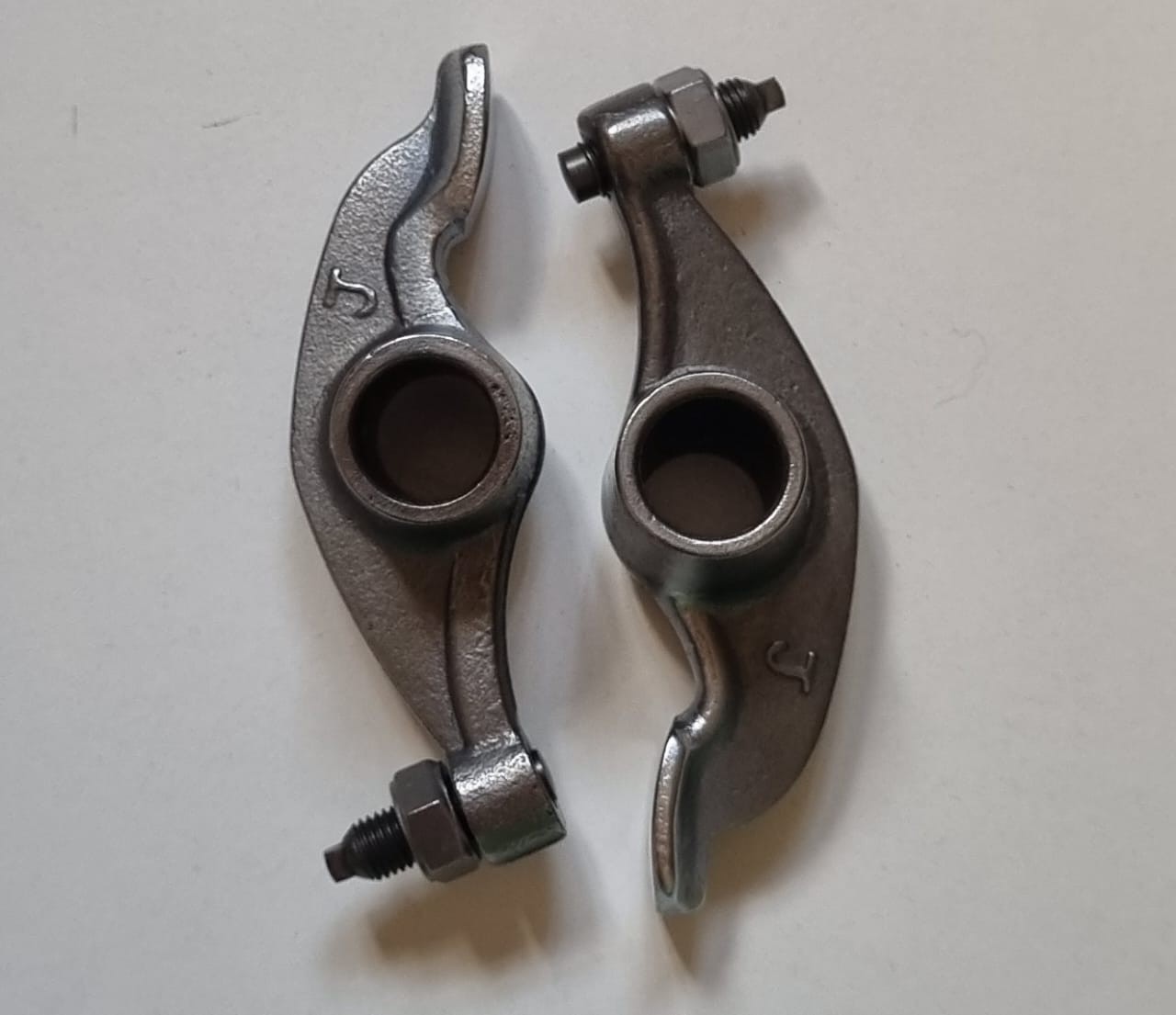 BALANCIN SUPERIOR DE CILINDRO (NX-XR200-VC200)